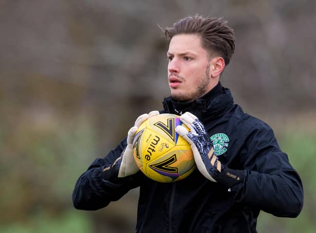 Kevin Dąbrowski could make his competitive Hibs debut against Hearts tonight