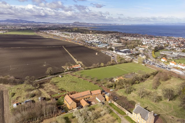 The property boasts a prime location approximately a mile from the coast, between the country towns of Tranent and Prestonpans, conveniently close to major road and rail links allowing access to the capital in under 30 minutes.