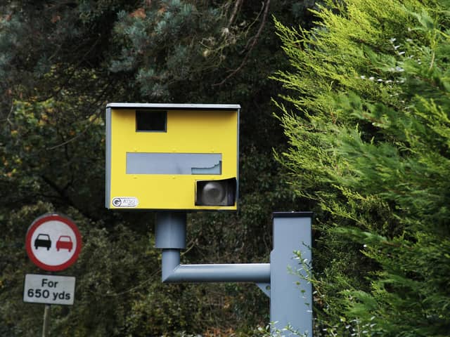The OOONO Co-Driver No1 traffic alarm alerts drivers to speed cameras