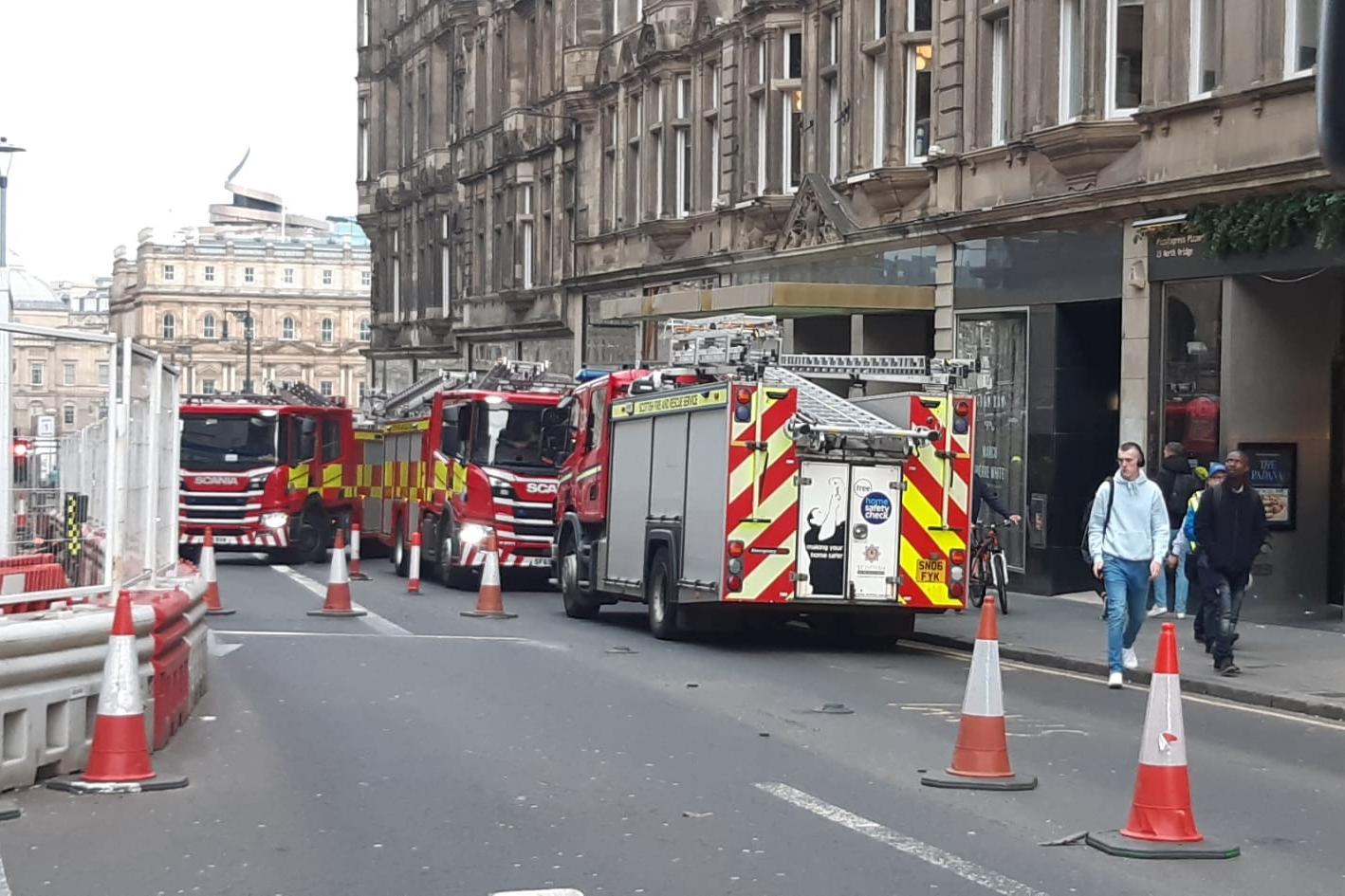 Edinburgh city centre fire at the Carlton Highland Hotel at North ...