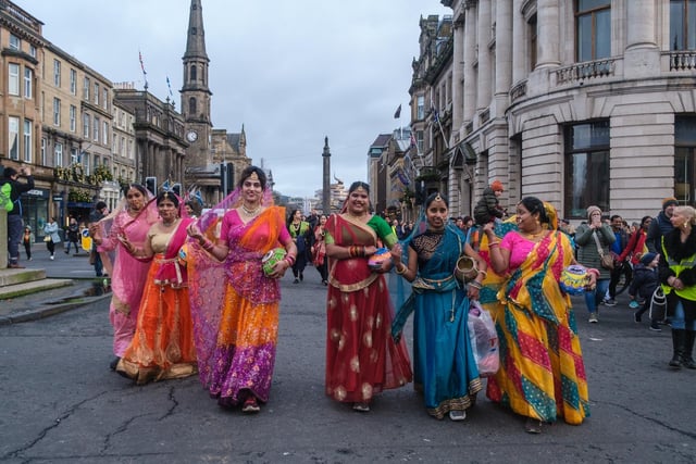 Over 300 performers took part in this year's Edinburgh Diwali celebrations in the city centre on Sunday.