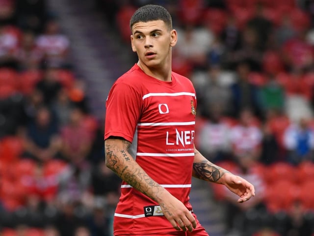 Used his physicality superbly throughout his time on the pitch, both in wrestling his way around markers and also buying fouls. Didn’t get many opportunities but created plenty of space for others.