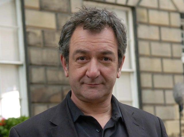 Scottish stage, screen and film actor Ken Stott played Hibs-daft detective Inspector Rebus in the TV series.
But he is very much of a maroon and white persuasion when it comes to football.