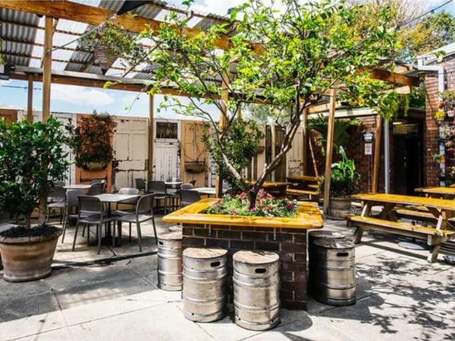 The Anchor Inn, on West Granton Road, Granton, has a "sensational" pub garden according to locals, with rustic decor and good craic.