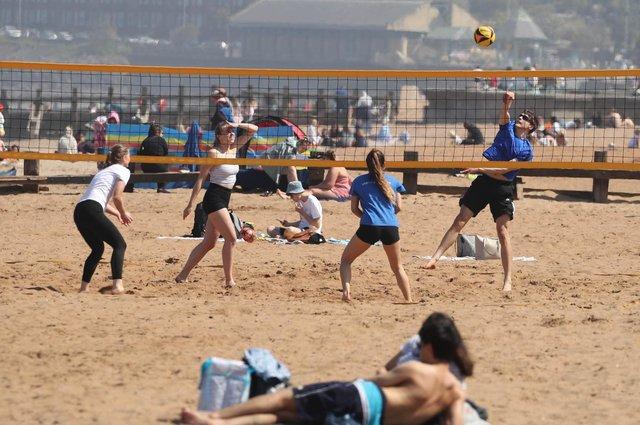 New mums can work out for free - then enjoy a dip at Portobello Beach