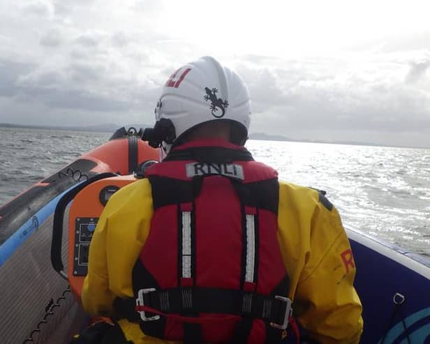 Kinghorn Lifeboat crew saves eight people, including five children, from Firth of Forth just off Port Seton (Photo: RNLI).
