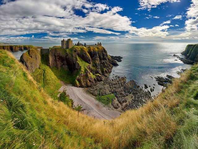 Perching on a 160ft rock formation over the North Sea, the dramatic ruins of Dunnottar Castle are an unforgettable sight to behold.  Once the formidable fortress of the Earls Marischal, this picturesque castle is also famous for being the hiding place of the Scottish Crown Jewels from Oliver Cromwell's army.