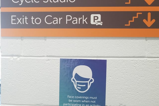 Clear signage at Leith Victoria Swim Centre helps ensure customers can move through the venue as quickly as possible, while a sign also reminds visitors to wear face coverings when participating in activities.