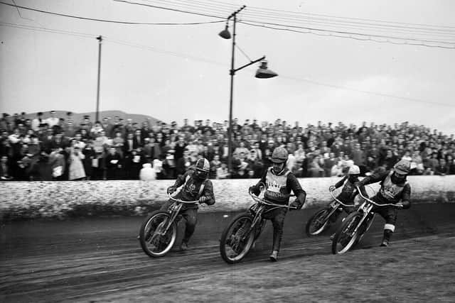Edinburgh Monarchs v Poole Pirates - Willie Templeton, Geoff Pearce, Roy Tregg and Dick Campbell leading