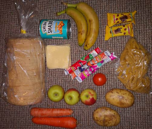 The image of a food parcel shared on Twitter by @RoadsideMum.