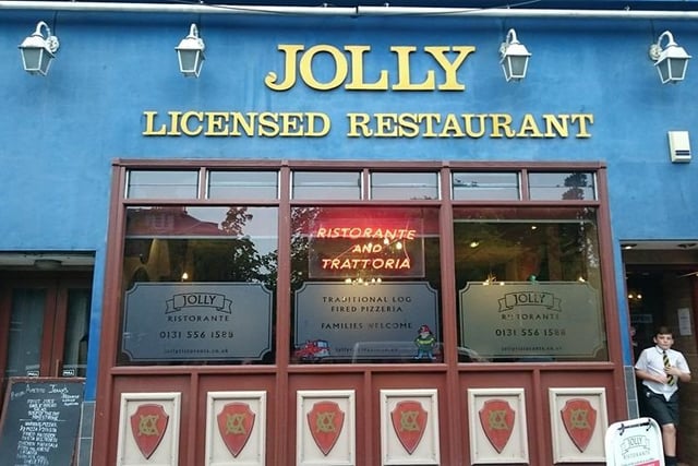 The Jolly is a well-loved pizzeria and Italian restaurant in Elm Row. Order a wood-fired pizza from, or a tasty risotto, lasagne, or carbonara. There are also meat dishes and salads on offer.