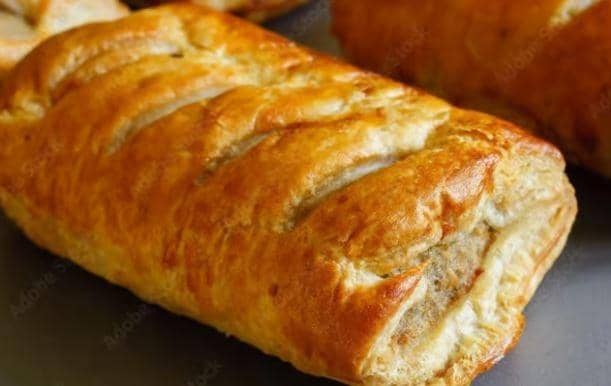 From the Friday, 5 May to Monday, May 8 Just Eat are offering an array of freebies in time for the Coronation, including the much loved free Greggs sausage roll or vegan sausage roll, when spending £12.50 or more