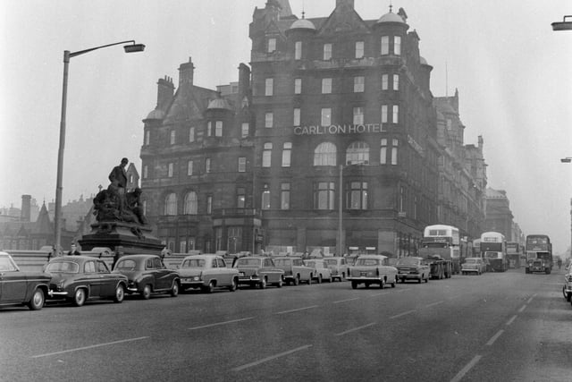 A view of the Carlton Hotel on North Bridge in Edinburgh, 1960s.