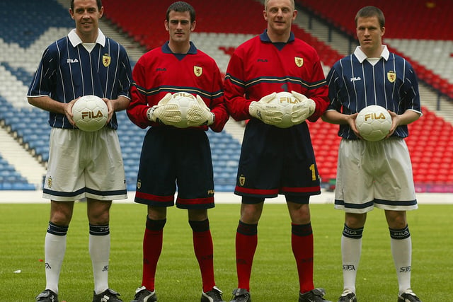 David Weir, Paul Gallacher, Robert Douglas and Gary Caldwell launch the new home kit in May 2002.