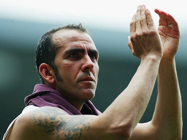 West Ham United put together arguably one of the best runs of form of any side relegated from the Premier League as they lost just one of their final 11 matches of the 2002-03 season. Of those 11 games, they won six which included three straight wins against Middlesbrough, Manchester City and Chelsea. It still wasn't enough as an impressive squad including the likes of David James, Michael Carrick, Lee Bowyer, Jermain Defoe, Paolo Di Canio, Freddie Kanoute and Joe Cole were relegated after finishing 18th on a lofty 42 points - a Premier League record for a relegated team during a 38 game season.