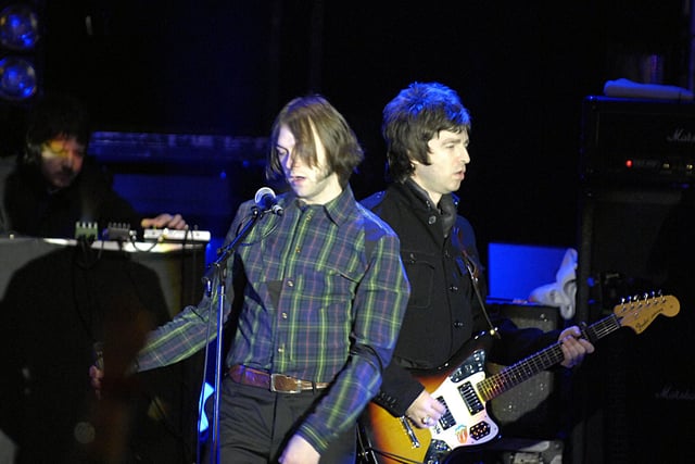 Oasis star Noel Gallagher joined Kasabian on stage for a couple of songs during the Leicester band's Hogmanay 2008 performance at Princes Street Gardens.
Kasabian frontman Tom Meighan is pictured on the stage with special guest Noel.