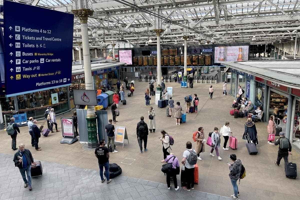 Edinburgh Train Inside Edinburgh trains: Edinburgh to Glasgow train tickets massively slashed ...
