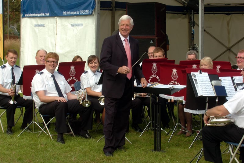 Sunderland goalkeeping legend and local resident Jimmy Montgomery conducted Millfield Salvation Army band at this occasion in 2012. Who can tell us more?
