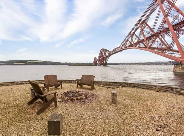 Situated by the waterfront in highly sought-after North Queensferry, ‘Taigh Na Rubha’ is an exceptional and exclusive new-build family home.