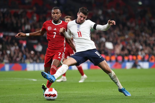 Chelsea are said to be preparing a fresh contract offer for midfield star Mason Mount, which could see him become one of the highest earners at the club. The Blues academy product played a pivotal role in the Blues' 2020/21 Champions League winning campaign. (Daily Mail)