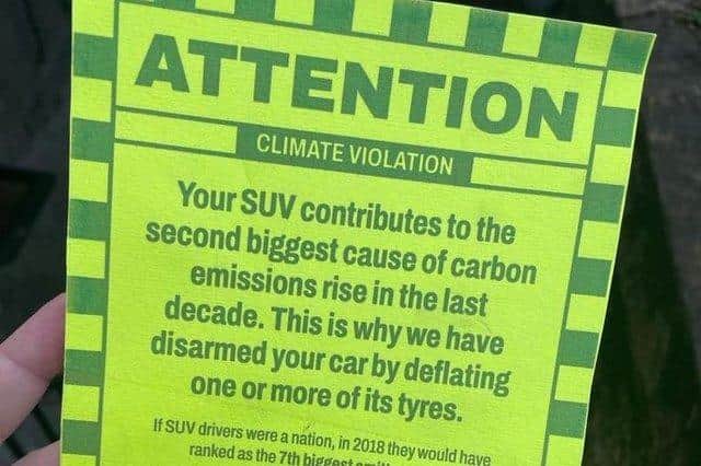 A notice which has previously been left on targeted SUVs by the Tyre Extinguishers.