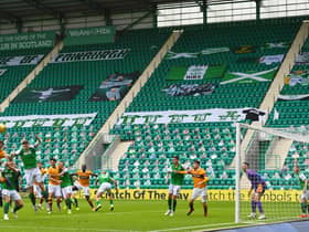 Hibs stood firm against Motherwell.