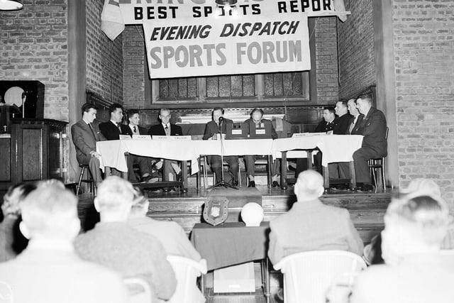 The Evening Dispatch Sports Forum Quiz at Saughton Prison between prison officers & police in March, 1960.