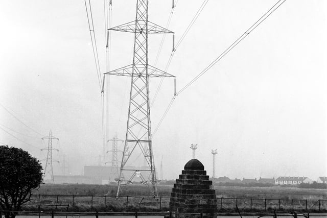 Electricity pylons and wires at Prestonpans in November 1965.