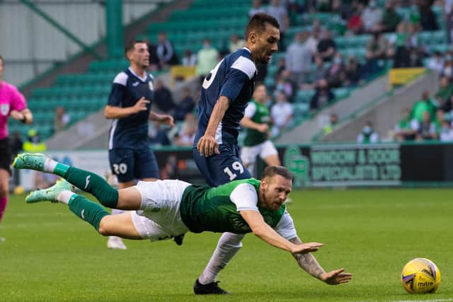 Hibs players have been told they must retain their focus if they are subjected to another evening of wild challenges against Santa Coloma on Thursday. Photo by Ross Parker / SNS Group