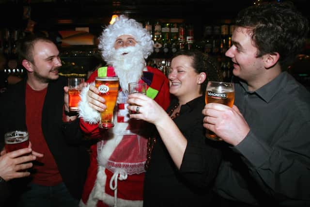 Christmas party cancellations following the arrival of the Omicron Covid variant have hit pubs and restaurants hard (Picture: Matt Cardy/Getty Images)