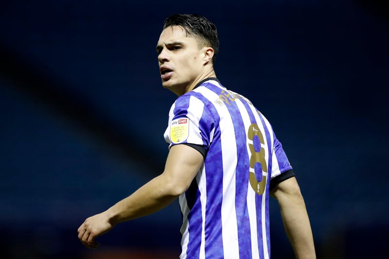 Joey Pelupessy is yet to make a decision on his future following his Sheffield Wednesday exit... He told FC Afkicken, "My contract with Sheffield Wednesday has expired, so I'm busy talking to other clubs… That's good, that means there is indeed interest. I hope for clarity, you never want to wait too long."