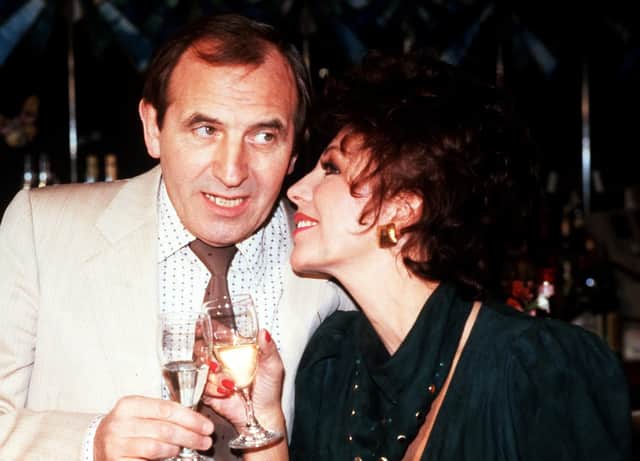 Joan Collins and Leonard Rossiter entertained the public with their slapstick comedy Cinzano adverts (Picture: PA)