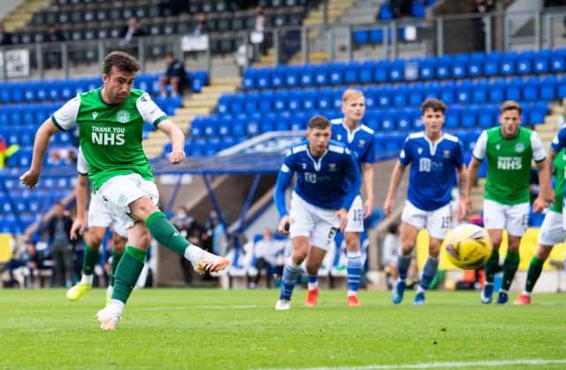 Stevie Mallan scored a late penalty during the Scottish Premiership match between St Johnstone and Hibernian at McDiarmid Park, on August 23, 2020, for a 1-0 win. (Photo by Bill Murray / SNS Group)