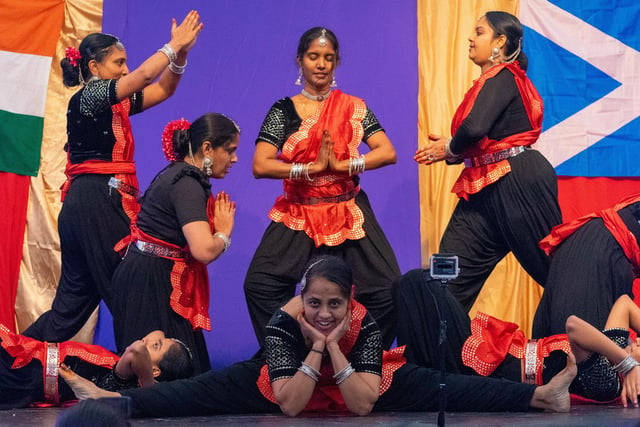 This year’s free cultural programme featured a mix of Scottish and Indian music and dance including performances from Edinburgh Bhangra Crew, Bharti Ashram, Junoon and the Bengali group Ram Lila.