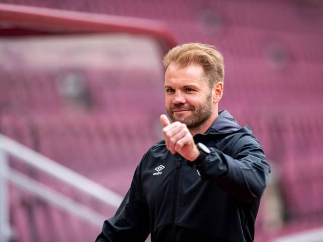 Hearts manager Robbie Neilson is delighted to sign Lawrence Shankland.