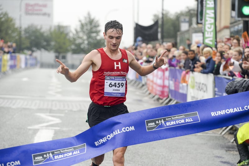 The 2019 Sheffield 10k in aid of the Jane Tomlinson Foundation. Pictured is winner Andrew Heyes from Sheffield who set a new course record at the event.