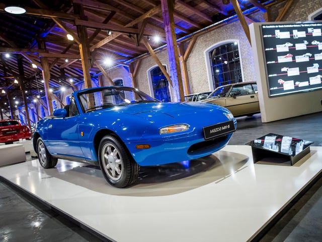 It’s the world’s best-selling sports car, with more than one million leaving the showrooms. Not only was it affordable and reliable, but the MX-5 lifted rear-wheel drive roadsters to a new height. It was THE sports car everyone wanted. Even today, in its fourth-generation and with new prices below £24,000, it remains the one to beat. The MX-5 is one of the all-time great modern classics