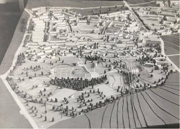 This model of The Inch lays out the design drawn up for The Inch by architect David Stratton Davis.  It would make The Inch Edinburgh's first "garden city".  And in 1954 the Saltire Society declared The Inch was the best local authority housing in Scotland.  Inch Park is in the forefront of the picture, but altogether one-third of the land was given over to parks and green space, all part of the "garden city" philosophy which saw open spaces as an essential part of the design, not just an add-on.  And unlike many pre-war estates, The Inch  was designed as a self-contained community with plenty shops, as well as a doctor's surgery, schools and community facilities.