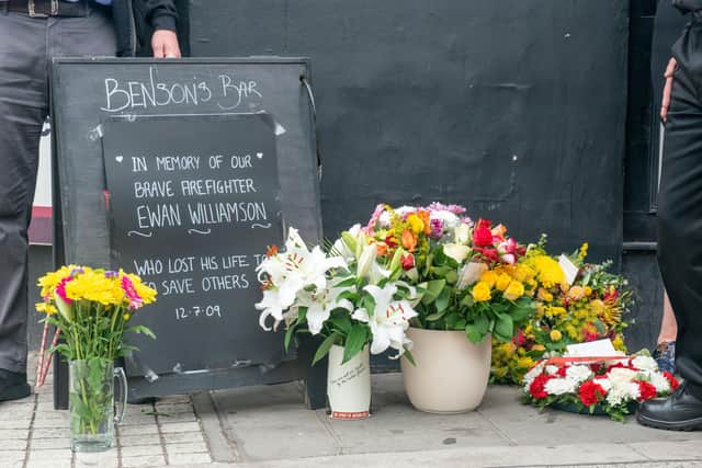 A plaque was unveiled in memory of Ewan Williamson at Benson’s Bar (formerly the Balmoral Bar) on Dalry Road, Edinburgh