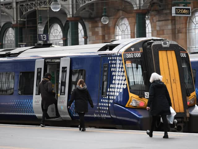 The Scottish Conservatives have pledged automatic refunds to delayed ScotRail passengers via a new smart card. Picture: John Devlin