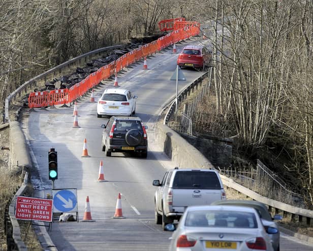 West Lothian Council Executive has agreed to submit an application to Transport Scotland for funding approval to develop road safety improvement works at the junction between the A801 and the A706 Avon Gorge in West Lothian.
