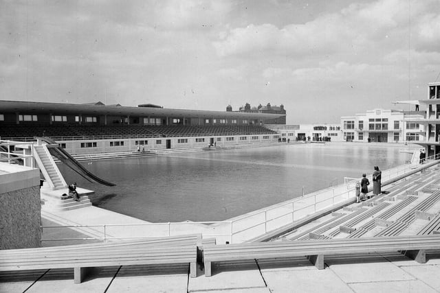 Attracting crowds of thousands in the summer months, Portobello's art deco style open-air pool was Olympic-sized and featured a grandstand, restaurant, diving boards, chutes and wave machine. None of this saved it from closure in 1979 followed by demolition 9 years later.