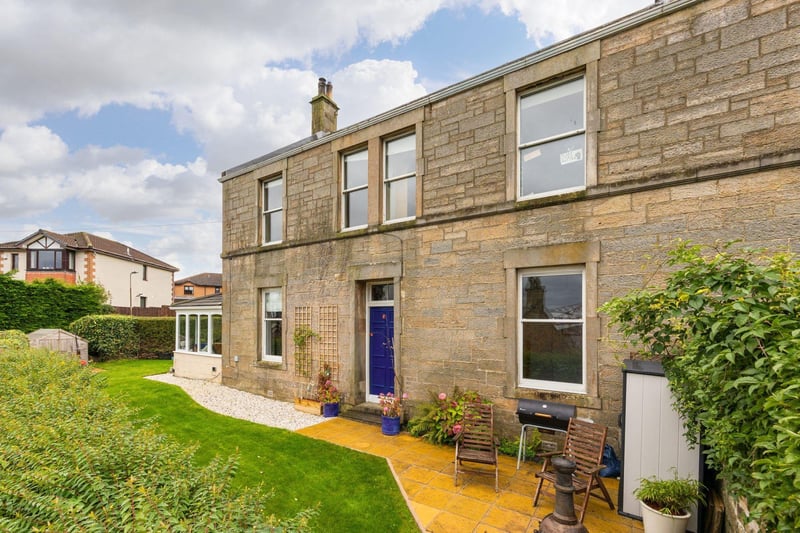 This property offers a blend of comfortable living spaces, stunning views, charming features, and practical storage space making it a wonderful choice for those looking to reside in South Queensferry.
