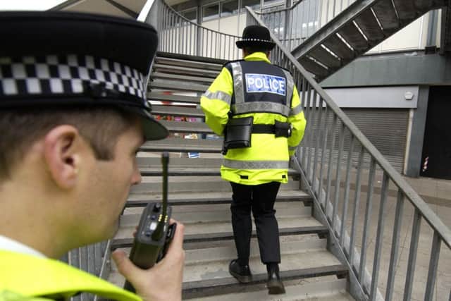 Police are appealing for informaton tohelp catch the knife-wielding man who attempted to rob a store on Comiston Road,