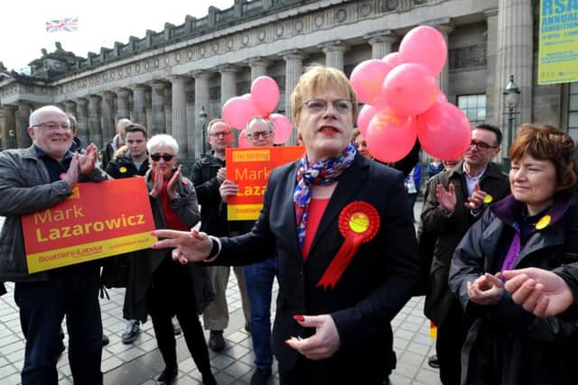 Eddie Izzard talks to a small group of Labour activists. Picture: Jane Barlow