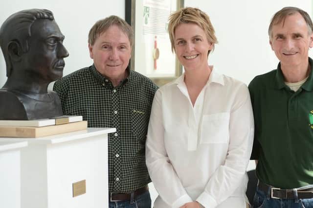 Ian Hollingdale with Hibs chief executive Leeann Dempster and Derek Hollingdale at the presentation. Picture: Neil Hanna