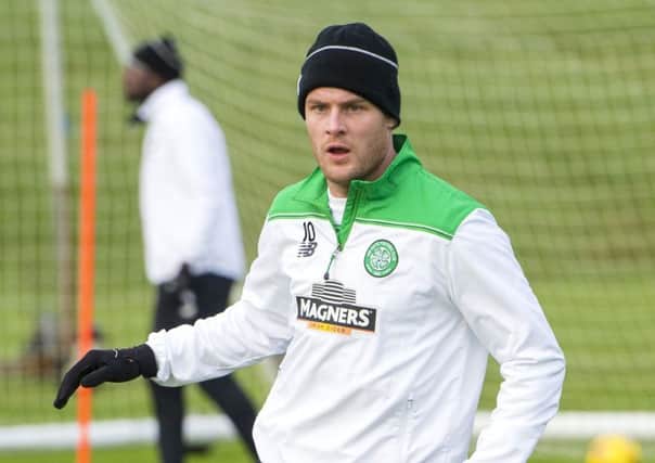 Anthony Stokes has yet to agree terms on a loan move to Hibs