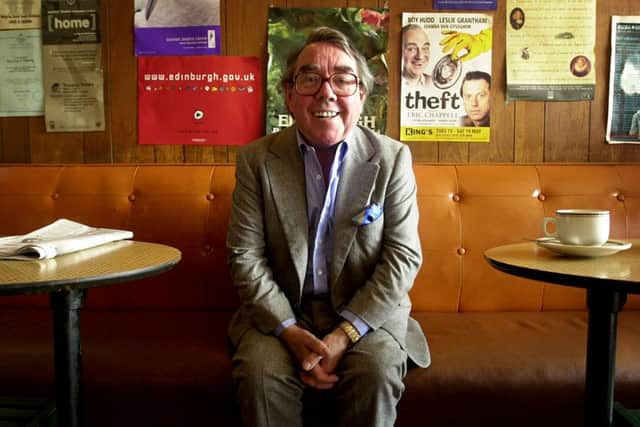 Ronnie Corbett.