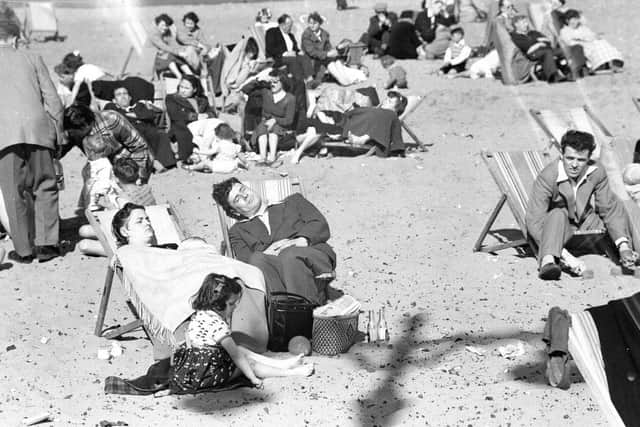 Holidaymakers at Portobello beach