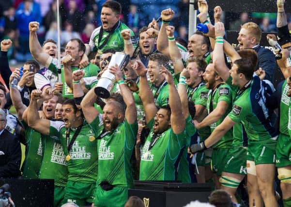 John Muldoon lifts the PRO12 trophy for Connacht at BT Murrayfield